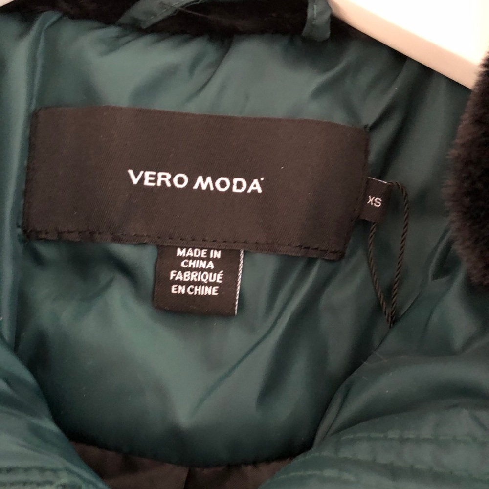 Vero Moda Light Puffer - Picture 6 of 7